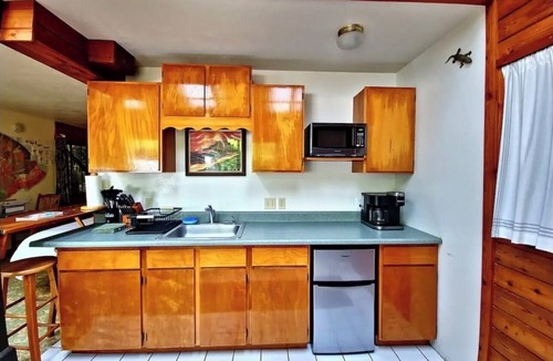 Volcano Cabin | Charming two private cabins in Volcano perfect for a relaxing getaway.
