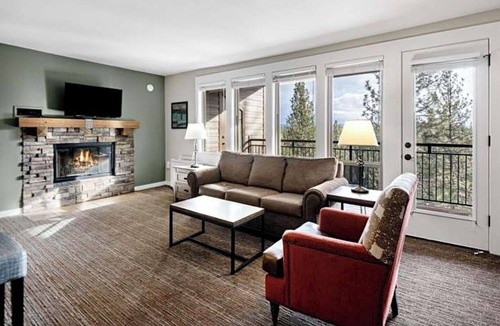 Bend Resort | Closest Resort Condo to Mt. Bachelor Cozy Escape