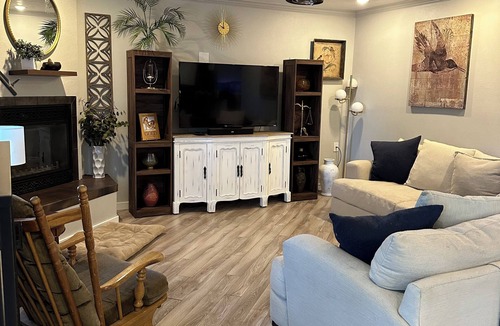 Green Mountain House | Comfortable Spacious 3 bedroom home