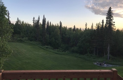 Mid-Hillside Apartment | Cozy 1 bedroom with beautiful Alaskan views