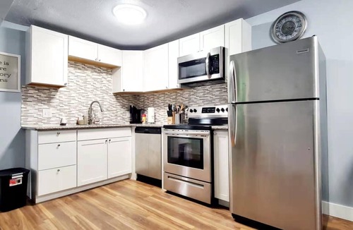 Millcreek Condo | Cozy 2BR Retreat Downtown & Ski in 30min