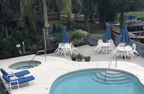 Dunnellon Condo | Cozy Condo on the water