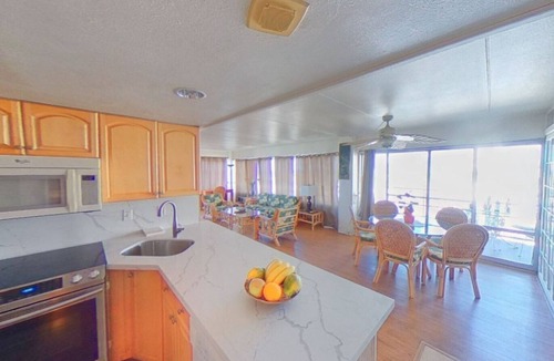 Waikiki Condo | DISCOUNT HUGE 1240sq.ft OCEANFRONT CORNER UNIT PANORAMIC WRAP-AROUND VIEWS