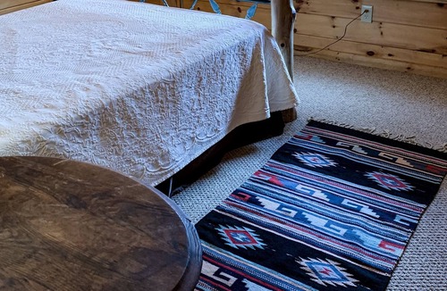 Morganton Cabin | ♦︎Dog friendly cabin with hot tub and gorgeous view of the Blue Ridge Mountains