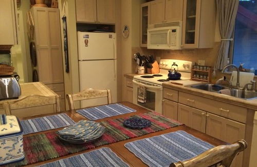 Ketchikan House | Eagles Nest your Private, Getaway, Apartment