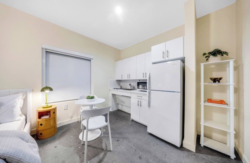 East Little Havana Apartment | El Jardin by Renzzi