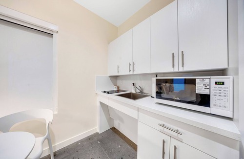 East Little Havana Apartment | El Jardin by Renzzi