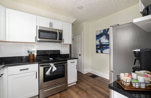 Near East Columbus Villa | Eldridge Echo R - 3BR 1BA Unit in East Columbus