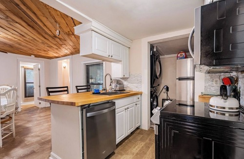 Cary House | Family Friendly 2BR Ranch w/WiFi & Parking by RTP