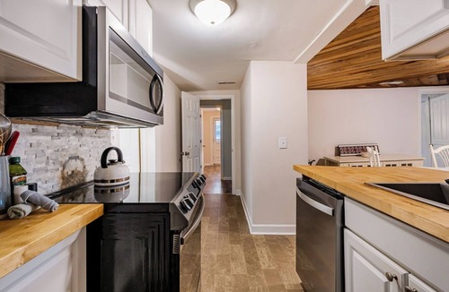 Cary House | Family Friendly 2BR Ranch w/WiFi & Parking by RTP