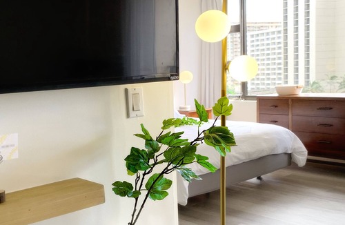Diamond Head - Kapahulu - St. Louis Apartment | Free Parking /A Block Waikiki Beach
