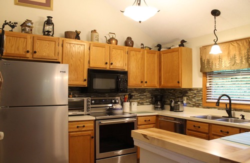 Lincoln House | GAME ROOM POOLS HOT TUB A/C in ALL 5 BEDROOMS 11 BEDS 3+BATHS ALSOPROP#3482134