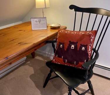 Kodiak Bed & Breakfast | Goldilocks Bed & Breakfast