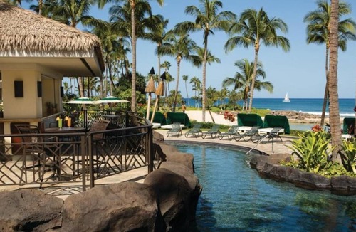 Ko Olina Villa | gorgeous and relaxing view of the resorts many pools and amenities.