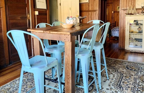 Cassopolis House | Gorgeous Summer Cottage! Near Park Shore Beach