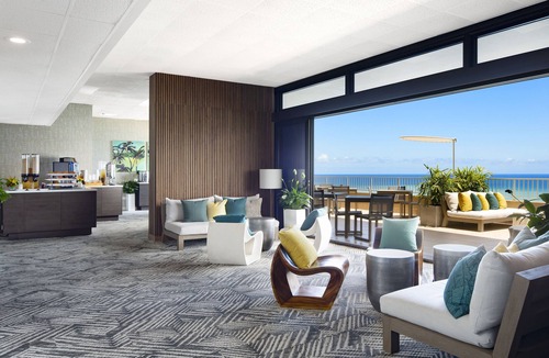 Waikiki Hotel | Great Relaxing Overnight Stay! 4 Diamond Head View Units, Beachfront, Pool
