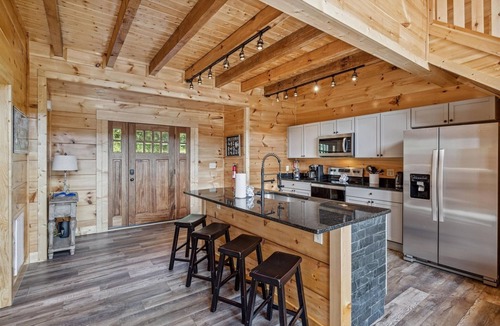 Chalet Village North Cabin | Grizzlies Den 3 Bedroom Cabin by RedAwning