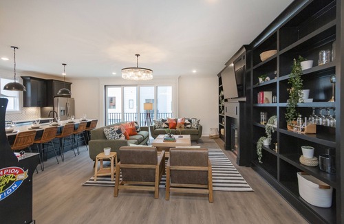 Edgehill House | GULCH HOME - HOT TUB - ROOF TOP - WALKABLE