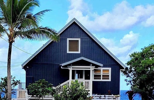 Keaau Cottage | Hale Kailani - Perfect Oceanfront Cottage for Relaxing Stays - Sunrise Views