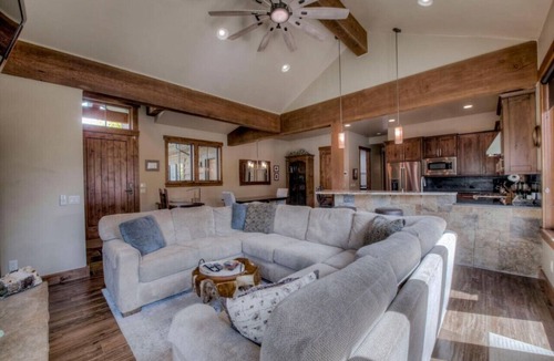 Fairmount On The River Villa | Happy Place | Private Hot Tub 3 King Suites Minutes to Breck Ski Resort
