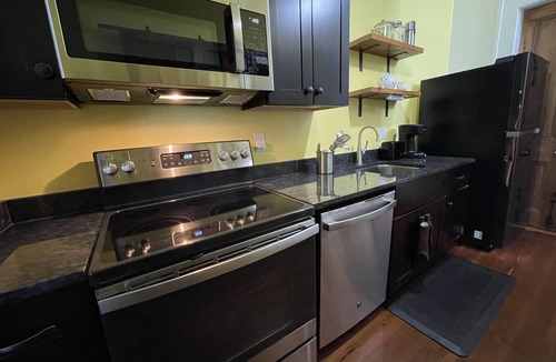 Seventh Ward House | Historic Creole Cottage Apt. Close to the French Quarter