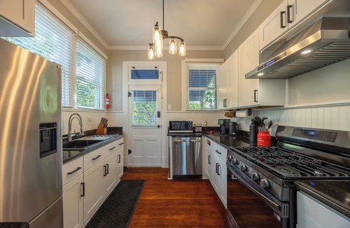 Arsenal Condo | Historic King William Pet-Friendly Near River Walk & Convention Center