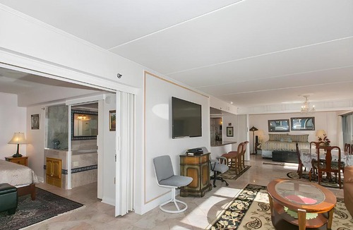 Waikiki House | Ilikai - 4BR Condos - Sleeps 8