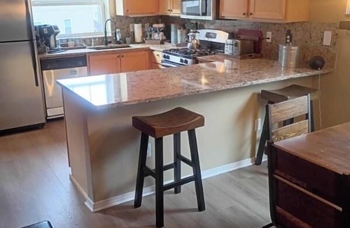 Government Camp House | In the resort of Collins Lake Next 2Pool, Spas, Sauna Ski Shuttle Across Street