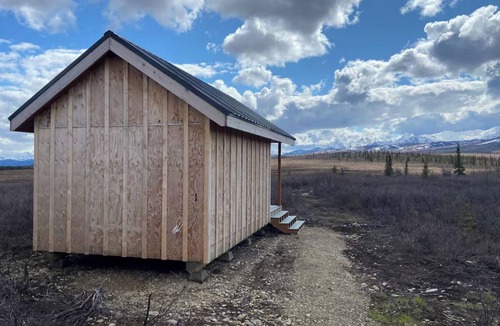 Healy Cabin | Into the Wild Cabin