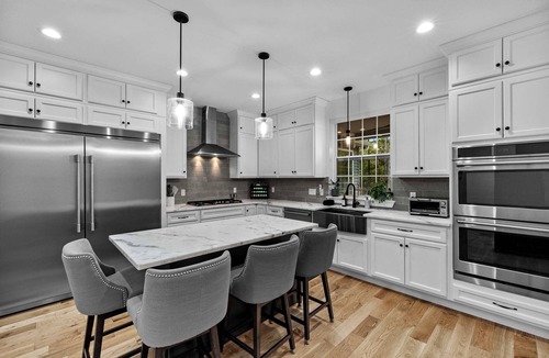 Blakeslee House | Lakefront luxury,GameRoom,FirePit,Canoe,10Min2JFBB