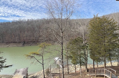 Speedwell Cabin | Lakefront Retreat Sleeps 20 | Game Room, Arcade & Private Dock on Norris Lake