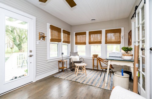 Lakeside Cottage | LAKESIDE HOME WITH PRIVATE POOL and ASSOCIATION BEACH ACCESS!