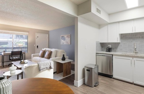 Rancho Oakey Apartment | Landing | Stylish 1BD, Gym