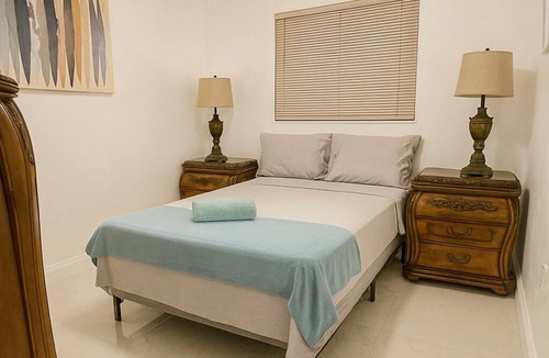 Seybold Hostel | Ludge By Eco-Shared