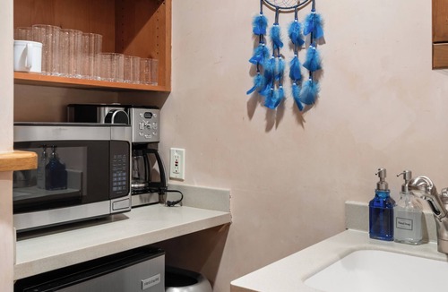 Vista Encantada House | Luxury Estate 5 Mins to Plaza Hot Tub 4 Fireplaces Blackstone Grill Playground