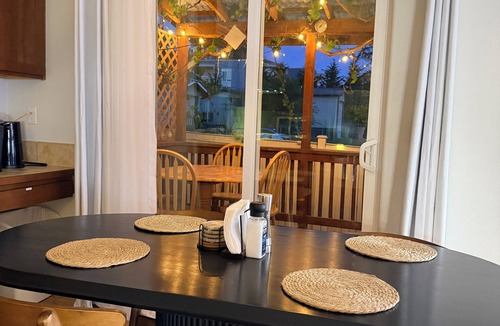 Martha Lake House | Lynnwood Retreat: Office, Theater & Grapevine Deck