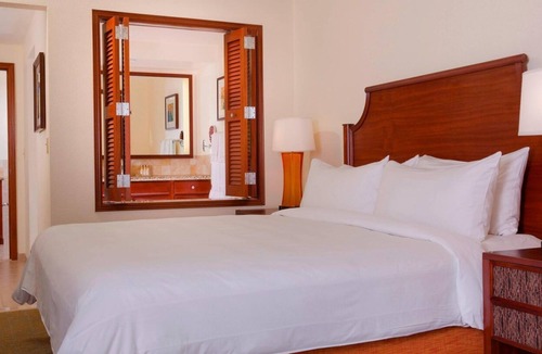 Ko Olina Villa | Marriott Ko Olina Beach Front Resort- Amazing 2 bedroom villa