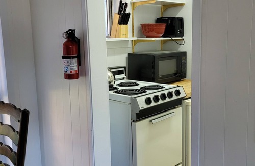 Mendocino Apartment | Mendocino Garden Studio #2, Full kitchen
