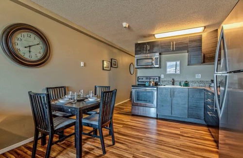 Lincoln City Condo | Modern Ground Floor Beachfront Condo Suite - Sleeps 4 - Pool and Sauna!