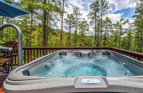 Ruidoso Cabin | Mountain Views | Hot Tub | Dog Run | Sleeps 6