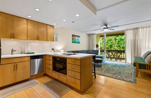 Napili Condo | Napili Ridge Sanctuary | Walk to the Beach | A/C