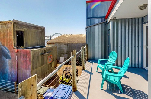 Historic Bayfront Apartment | New listing! Bayfront Lodge Studio with a Fireplace & Balcony - Near the Beach!