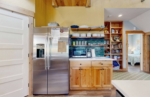 Neskowin House | Newly constructed home with firepit and large deck walk to the beach and golf