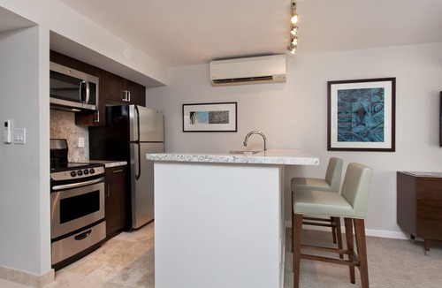 Waikiki Condo | Ocean View Condo | Ilikai Hotel Waikiki STOV2 – Heated Pool & Spa