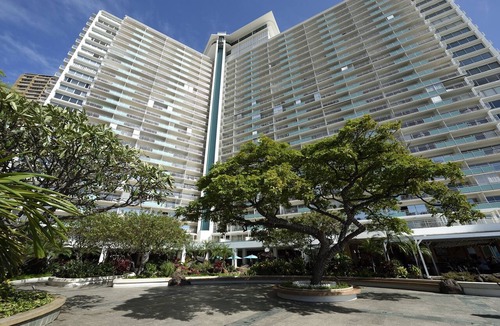 Waikiki Condo | Ocean View Condo | Ilikai Hotel Waikiki STOV2 – Heated Pool & Spa