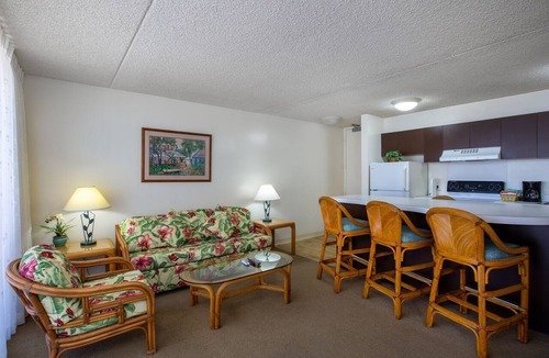 Waikiki Condo | Ocean Views | Aston Waikiki Banyan 1BPO2 – Pool & Hot Tub