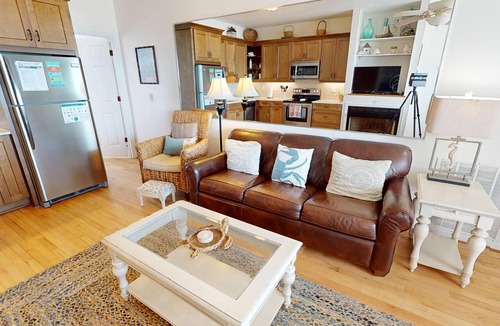 Folly Beach Condo | Oceanfront 1Br/1Ba Top Floor Condo~Beautiful Sunrise
