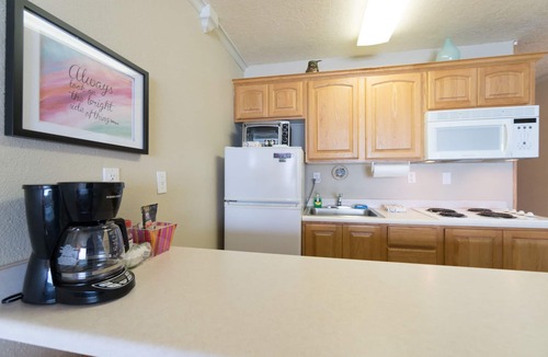Lincoln City Condo | Oceanfront condo located in the heart of Lincoln City with a swimming pool!