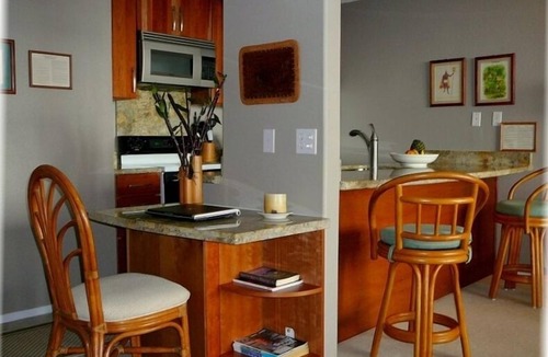 Historic Kailua Village Condo | OCEANFRONT Kona Reef, Top Rated Reviews