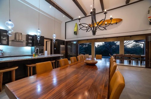 Hauula House | Oceanside Estate - Spacious home with Pool & AC